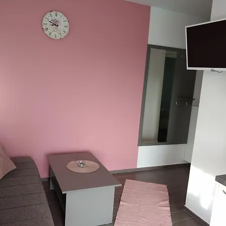 Apartmani Verica Karlobag Exterior photo
